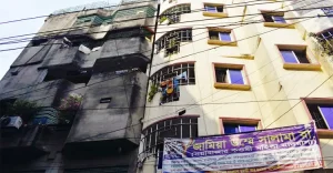e-1-20251121205236-300x156 5.7 Magnitude Earthquake Kills 10 Across Bangladesh: Narsingdi, Dhaka, and Narayanganj Hit